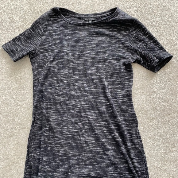 Tunic T-shirt top with side slits - Picture 1 of 3